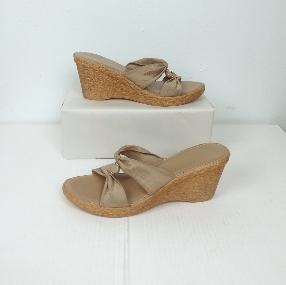 Italian ShoeMakers 10M Tan Sandal Slides Wedge Platform Shoes